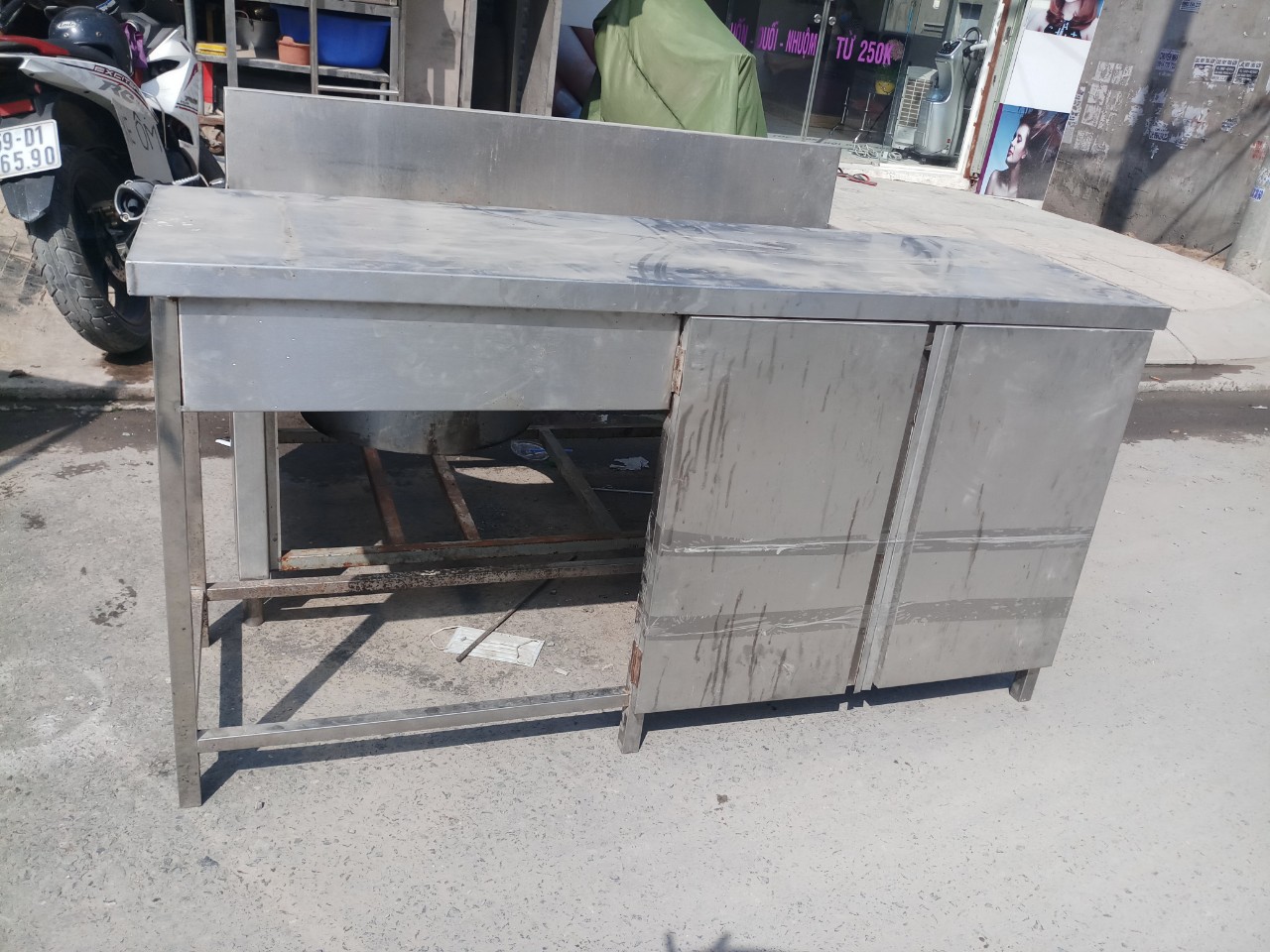 Bàn bếp inox cũ thanh lý